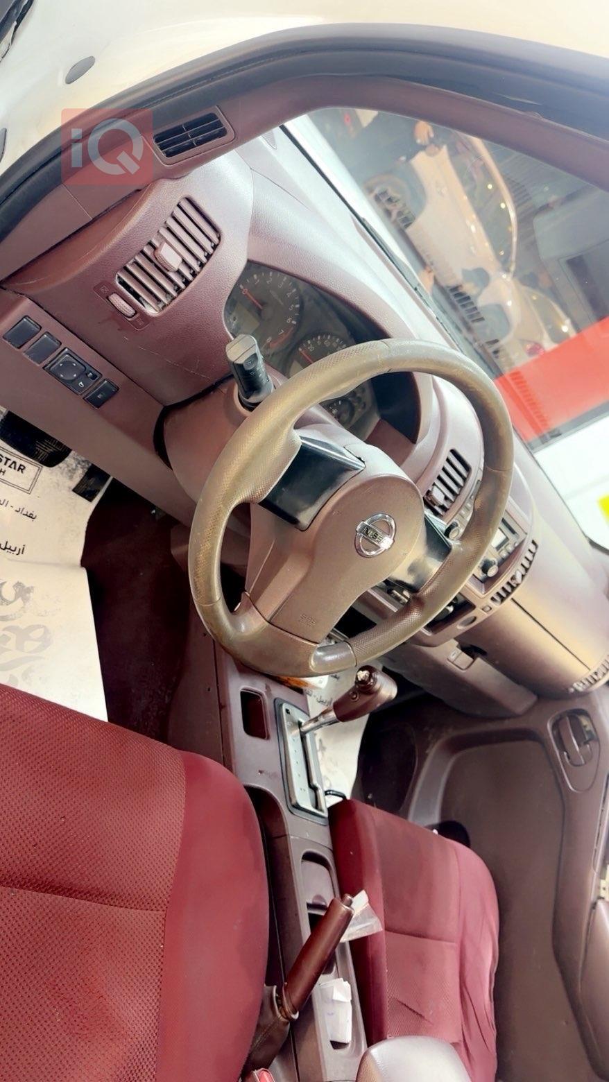 نيسان نافارا